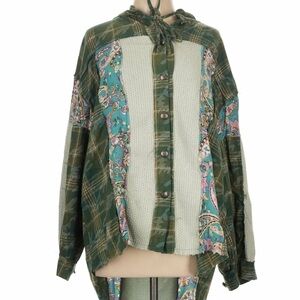 POL Green and Teal Plaid Paisley Button Down Shirt